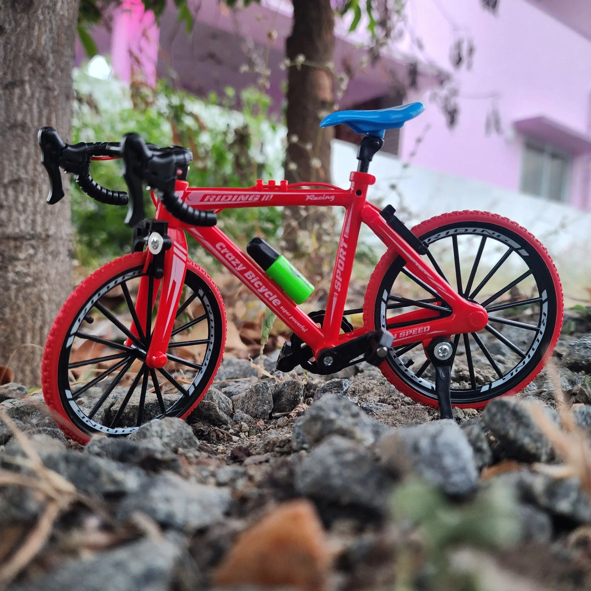 Diecast Metal Model Bicycle Cross Mountain Bikes (Multicolor)
